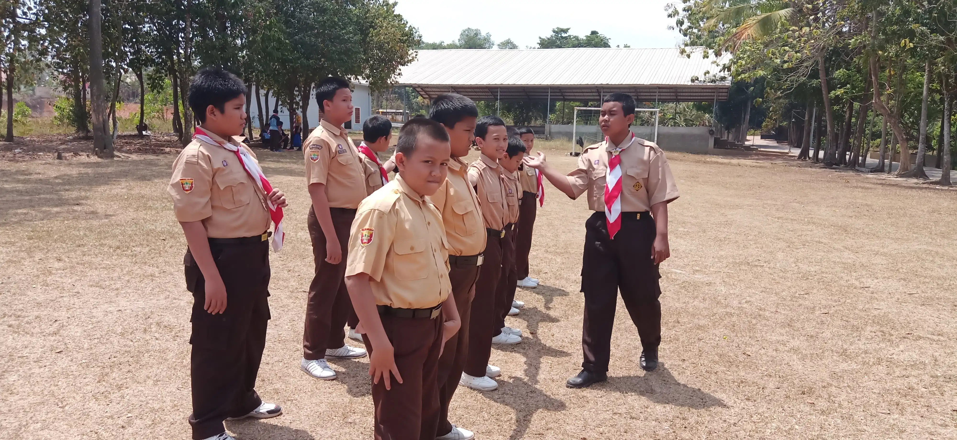 Ekskul Pramuka 80